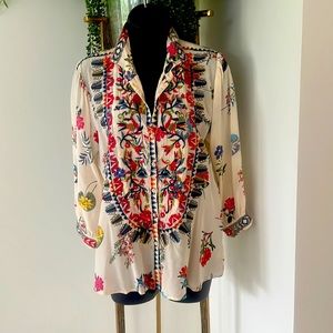 Johnny was embroidered blouse